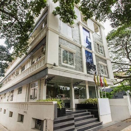 Hotel White Parrot Mysore Ngoại thất bức ảnh