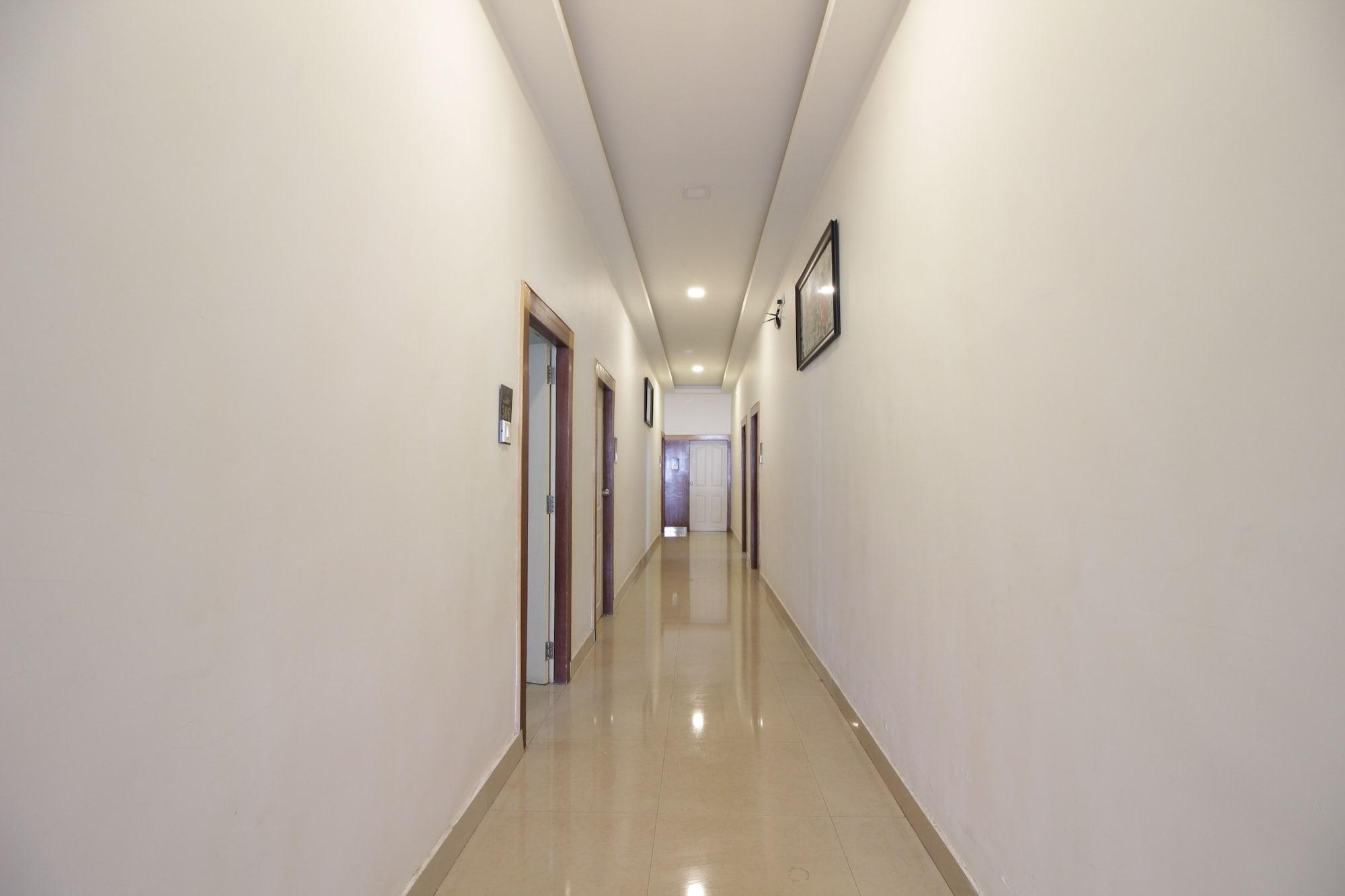 Hotel White Parrot Mysore Ngoại thất bức ảnh