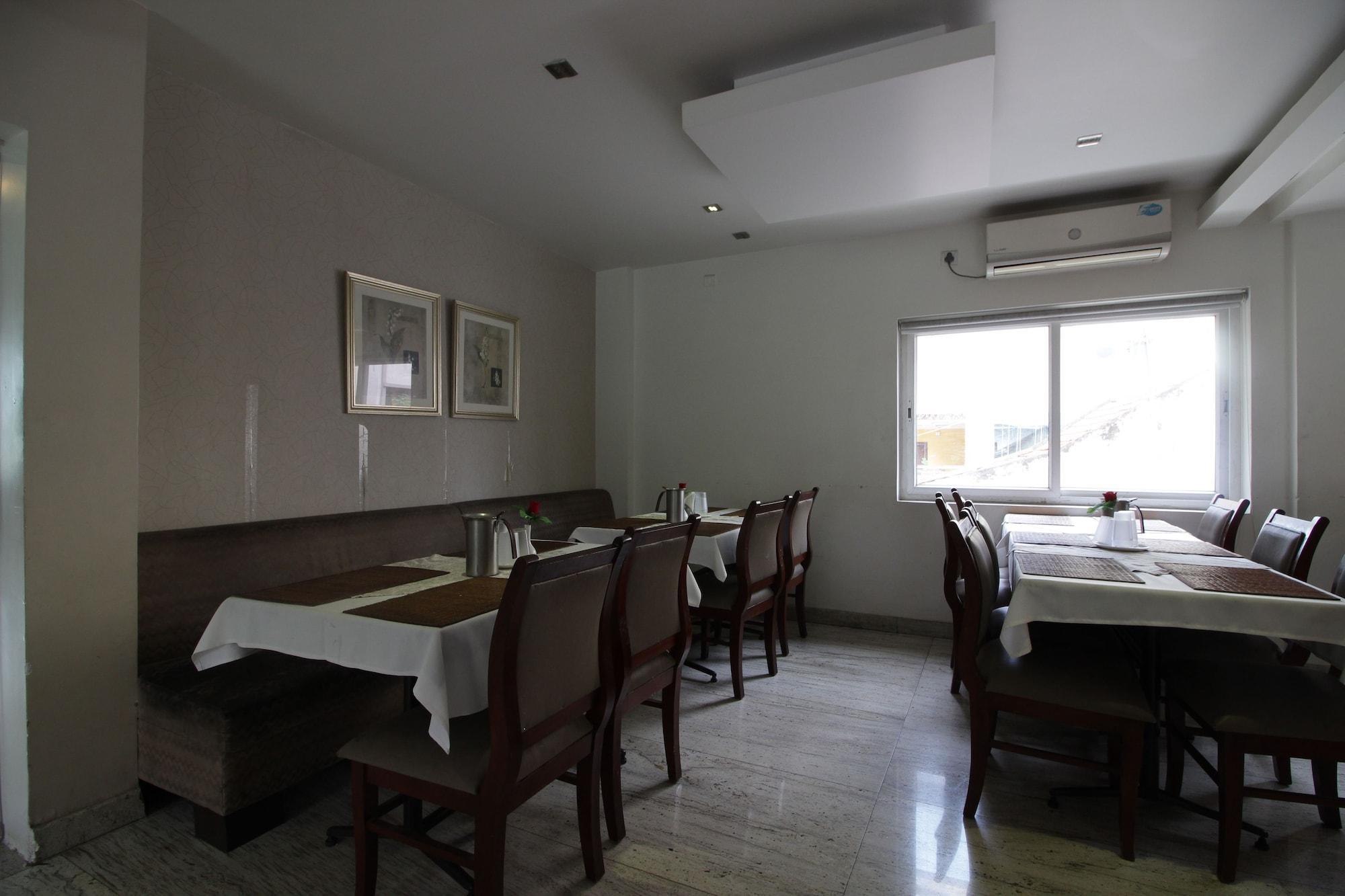 Hotel White Parrot Mysore Ngoại thất bức ảnh