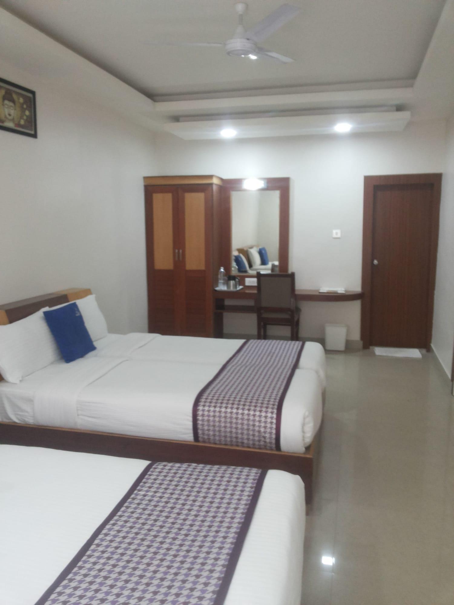 Hotel White Parrot Mysore Ngoại thất bức ảnh
